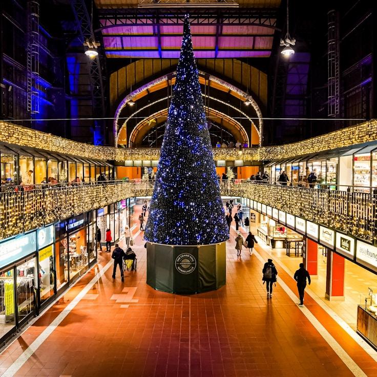 Dining out as an expat family in Canada